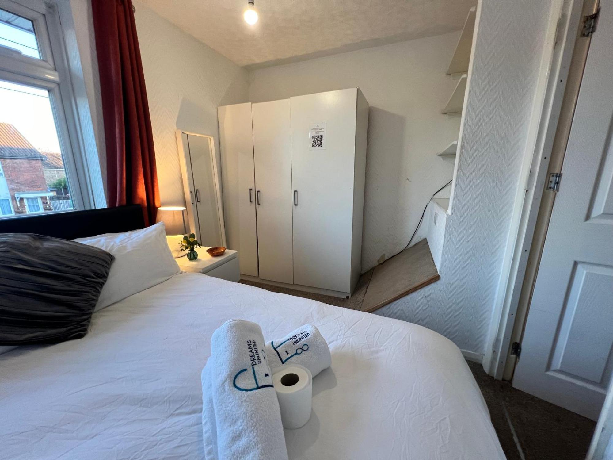 Casa de Férias 33sm Dreams Unlimited Serviced Accommodation- Staines - Heathrow *